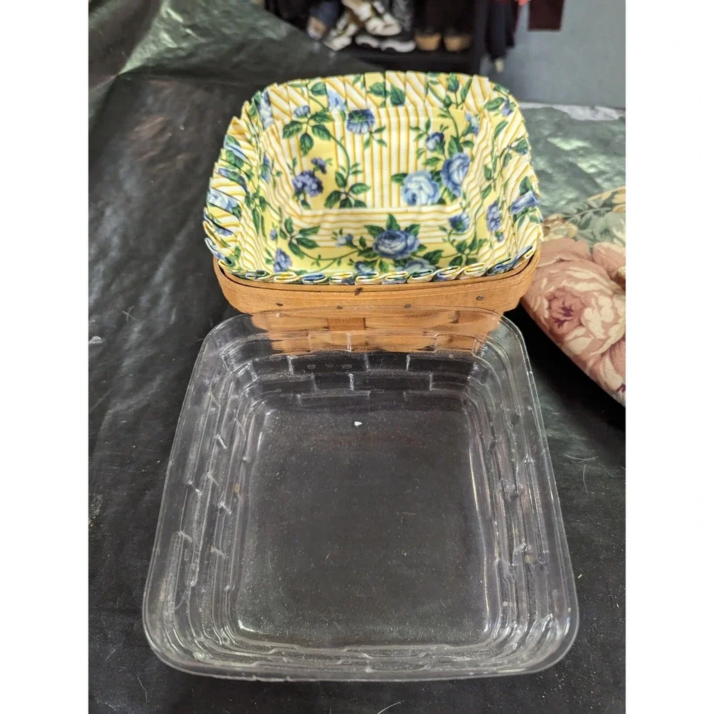 Longaberger 1993 small‎ berry basket 11304 lining plastic Heart of design lid